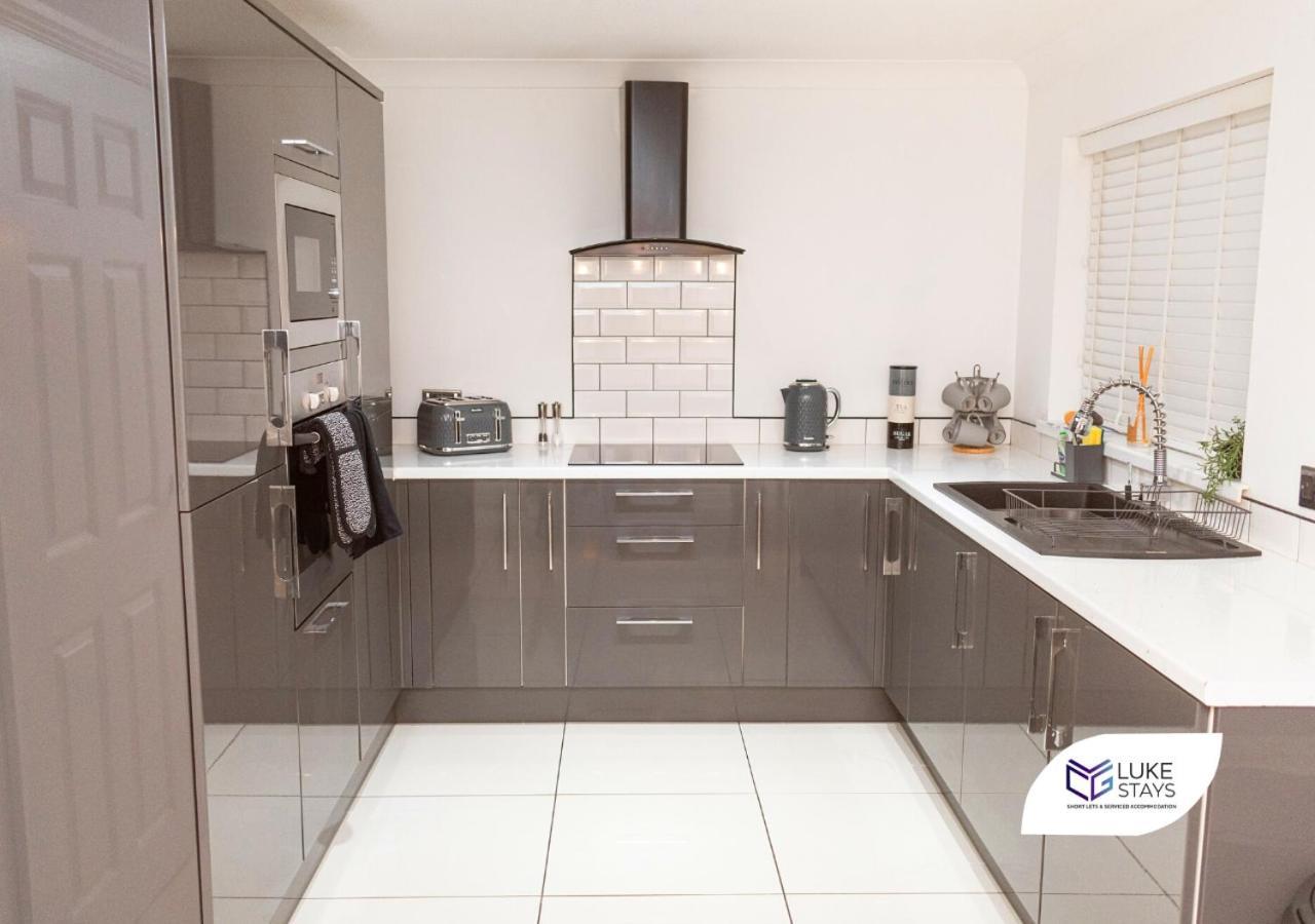 Luke Stays - Village Heights Gateshead Esterno foto